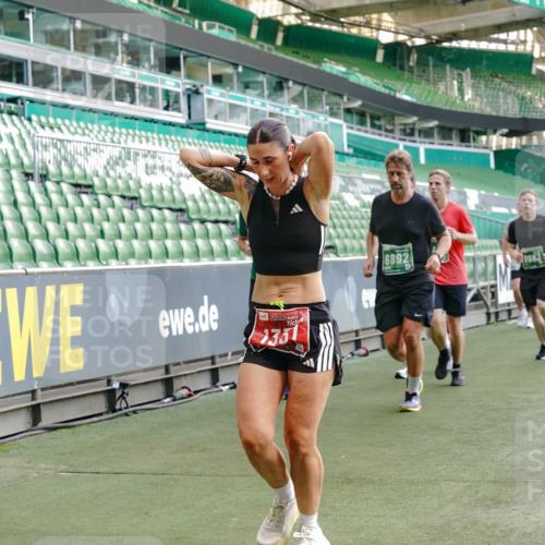 13.09.2026 - 21. swb-Marathon Bremen Michael Burmester http://msf.ph/oto/10424962 13.09.2026 13:24:18 Laufen im Stadion 137, 182, 213, 294, 324, 434, 505, 533, 548, 609, 708, 721, 723, 739, 743, 752, 892, 1178, 1273, 1331, 1463, 1471, 1491, 1515, 1597, 1598, 1746, 1788, 1944, 2095, 2211, 2213, 2252, 2267, 2271, 2286, 2312, 2323, 2433, 2445, 2465, 2475, 2483, 2495, 2497, 2503, 2526, 2554, 2571, 2644, 2768, 2776, 2833, 2936, 2968, 3005, 3211, 3252, 3282, 3288, 3289, 3292, 3298, 3306, 3312, 3347, 3364, 3381, 3390, 3395, 3423, 3447, 3505, 3559, 3727, 3770, 3819, 4054, 4231, 4466, 4467 meine-sportfotos.de