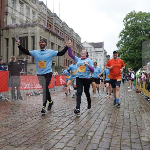 13.09.2026 - Kiel Lauf Yannick Fuchs http://msf.ph/oto/10424971 13.09.2026 11:01:22 Ziel 539, 823, 842, 1018, 1448, 1744, 3340, 4788, 5052, 5451, 5552, 6300, 6522, 7191, 7651, 8307, 8469, 8576, 8596, 8724, 9134, 9525, 11056, 11216, 11217, 11502, 11505, 11581, 11805, 12010, 12151, 12283, 48, 190, 823, 1314, 1448, 1522, 2038, 2132, 2144, 2637, 2658, 2697, 3340, 3423, 3425, 4529, 4530, 4769, 4915, 5552, 5648, 6399, 6426, 6653, 6995, 6996, 7456, 7516, 8229, 9199, 9594, 9899, 9900, 10339, 10885, 11857, 11972, 12192, 12326, 955, 1347, 3626, 3662 meine-sportfotos.de