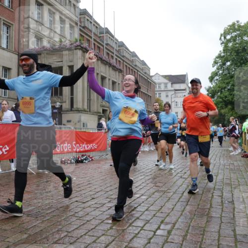 13.09.2026 - Kiel Lauf Yannick Fuchs http://msf.ph/oto/10424981 13.09.2026 11:01:22 Ziel 539, 823, 842, 1018, 1448, 1744, 3340, 4788, 5052, 5451, 5552, 6300, 6522, 7191, 7651, 8307, 8469, 8576, 8596, 8724, 9134, 9525, 11056, 11216, 11217, 11502, 11505, 11581, 11805, 12010, 12151, 12283, 48, 190, 823, 1314, 1448, 1522, 2038, 2132, 2144, 2637, 2658, 2697, 3340, 3423, 3425, 4529, 4530, 4769, 4915, 5552, 5648, 6399, 6426, 6653, 6995, 6996, 7456, 7516, 8229, 9199, 9594, 9899, 9900, 10339, 10885, 11857, 11972, 12192, 12326, 955, 1347, 3626, 3662 meine-sportfotos.de