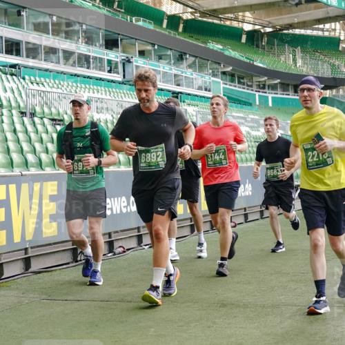 13.09.2026 - 21. swb-Marathon Bremen Michael Burmester http://msf.ph/oto/10424998 13.09.2026 13:24:20 Laufen im Stadion 137, 182, 213, 294, 324, 434, 505, 533, 548, 609, 708, 721, 723, 739, 743, 752, 892, 1178, 1273, 1331, 1463, 1471, 1491, 1515, 1597, 1598, 1746, 1788, 1944, 2095, 2211, 2213, 2252, 2267, 2271, 2286, 2312, 2323, 2433, 2445, 2465, 2475, 2483, 2495, 2497, 2503, 2506, 2526, 2554, 2571, 2644, 2768, 2776, 2833, 2936, 2968, 3005, 3211, 3252, 3282, 3288, 3289, 3292, 3298, 3306, 3312, 3347, 3364, 3381, 3390, 3395, 3423, 3447, 3505, 3559, 3727, 3770, 3819, 4231, 4466, 4467 meine-sportfotos.de