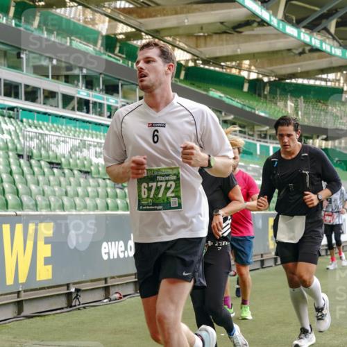 13.09.2026 - 21. swb-Marathon Bremen Michael Burmester http://msf.ph/oto/10425058 13.09.2026 13:01:27 Laufen im Stadion 135, 150, 242, 282, 318, 440, 531, 651, 687, 722, 930, 946, 1006, 1067, 1163, 1368, 1436, 1448, 1582, 1650, 1861, 1896, 1935, 1963, 2033, 2047, 2062, 2292, 2293, 2306, 2322, 2345, 2370, 2409, 2427, 2485, 2490, 2491, 2560, 2561, 2627, 2638, 2658, 2666, 2686, 2700, 2708, 2781, 2906, 2967, 2987, 3013, 3044, 3076, 3105, 3145, 3163, 3164, 3168, 3173, 3187, 3248, 3294, 3334, 3354, 3372, 3374, 3375, 3385, 3392, 3480, 3524, 3526, 3527, 3642, 3667, 3729, 3774, 3806, 3855, 3856 meine-sportfotos.de