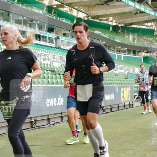 13.09.2026 - 21. swb-Marathon Bremen Michael Burmester http://msf.ph/oto/10425076 13.09.2026 13:01:27 Laufen im Stadion 135, 150, 242, 282, 318, 440, 531, 651, 687, 722, 930, 946, 1006, 1067, 1163, 1368, 1436, 1448, 1582, 1650, 1861, 1896, 1935, 1963, 2033, 2047, 2062, 2292, 2293, 2306, 2322, 2345, 2370, 2409, 2427, 2485, 2490, 2491, 2560, 2561, 2627, 2638, 2658, 2666, 2686, 2700, 2708, 2781, 2906, 2967, 2987, 3013, 3044, 3076, 3105, 3145, 3163, 3164, 3168, 3173, 3187, 3248, 3294, 3334, 3354, 3372, 3374, 3375, 3385, 3392, 3480, 3524, 3526, 3527, 3642, 3667, 3729, 3774, 3806, 3855, 3856 meine-sportfotos.de