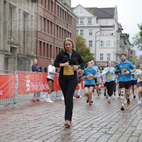 13.09.2026 - Kiel Lauf Yannick Fuchs http://msf.ph/oto/10425109 13.09.2026 11:01:42 Ziel 955, 1347, 1425, 2616, 2722, 2838, 3039, 3224, 3554, 3982, 5406, 5927, 6619, 6631, 6717, 7174, 8555, 8934, 9695, 11465, 11547, 12115, 539, 823, 842, 1018, 1448, 1522, 1744, 2424, 2637, 3340, 3626, 3662, 4788, 5052, 5451, 5552, 6300, 6522, 6653, 7191, 7651, 8307, 8469, 8576, 8596, 8724, 9134, 9525, 9869, 11056, 11216, 11217, 11474, 11502, 11505, 11581, 11805, 11857, 12010, 12151, 12283, 735, 1651, 1660, 2451, 2726, 2902, 2958, 2996, 4420, 10607, 12110, 48, 2144, 2658, 4529 meine-sportfotos.de