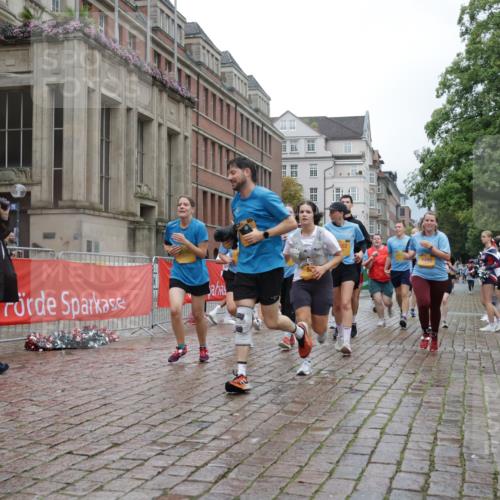 13.09.2026 - Kiel Lauf Yannick Fuchs http://msf.ph/oto/10425135 13.09.2026 11:01:44 Ziel 1347, 1425, 2616, 2722, 2838, 3039, 3224, 3554, 3982, 5406, 5927, 6619, 6631, 6717, 7174, 8555, 8934, 9695, 10607, 11465, 11547, 12115, 539, 823, 842, 955, 1018, 1448, 1744, 2424, 3340, 3626, 3662, 4788, 5052, 5451, 5552, 6300, 6522, 6653, 7191, 7651, 8307, 8469, 8576, 8596, 8724, 9134, 9525, 9869, 11056, 11216, 11217, 11474, 11502, 11505, 11581, 11805, 11857, 12010, 12151, 12283, 540, 651, 709, 735, 845, 1651, 1660, 2451, 2726, 2902, 2958, 2996, 4420, 12110 meine-sportfotos.de