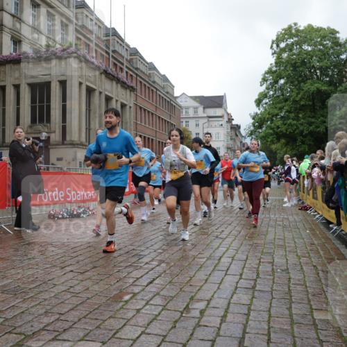 13.09.2026 - Kiel Lauf Yannick Fuchs http://msf.ph/oto/10425146 13.09.2026 11:01:45 Ziel 735, 1347, 1425, 2616, 2722, 2838, 3039, 3224, 3554, 3982, 5406, 5927, 6619, 6631, 6717, 7174, 8555, 8934, 9695, 10607, 11465, 11547, 12110, 12115, 539, 823, 842, 955, 1018, 1448, 1744, 2424, 2616, 3340, 3626, 3662, 4788, 5052, 5451, 5552, 6300, 6522, 6653, 7191, 7651, 8307, 8469, 8576, 8596, 8724, 9134, 9525, 9869, 11056, 11216, 11217, 11474, 11502, 11505, 11581, 11805, 11857, 12010, 12151, 12283, 540, 651, 709, 845, 1651, 1660, 2451, 2726, 2902, 2958, 2996, 4420 meine-sportfotos.de
