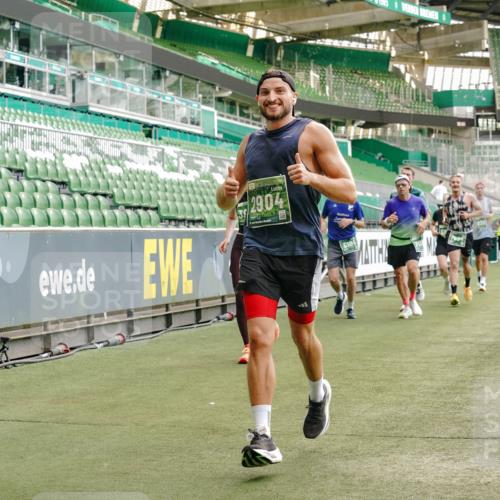13.09.2026 - 21. swb-Marathon Bremen Michael Burmester http://msf.ph/oto/10425162 13.09.2026 13:01:32 Laufen im Stadion 135, 150, 242, 282, 318, 440, 531, 651, 687, 722, 930, 946, 1006, 1067, 1163, 1250, 1368, 1436, 1448, 1582, 1650, 1861, 1896, 1935, 1963, 2033, 2047, 2062, 2292, 2293, 2306, 2322, 2345, 2370, 2378, 2409, 2427, 2485, 2490, 2491, 2560, 2561, 2627, 2638, 2658, 2666, 2700, 2708, 2781, 2906, 2967, 2987, 3013, 3044, 3076, 3105, 3145, 3163, 3164, 3168, 3173, 3187, 3248, 3294, 3334, 3354, 3372, 3374, 3375, 3385, 3392, 3480, 3524, 3526, 3527, 3642, 3667, 3729, 3774, 3806, 3855, 3856 meine-sportfotos.de