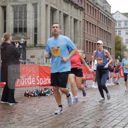 13.09.2026 - Kiel Lauf Yannick Fuchs http://msf.ph/oto/10425198 13.09.2026 11:01:50 Ziel 735, 1347, 2722, 2838, 3039, 3224, 4420, 5406, 5927, 6631, 6717, 7174, 7556, 8523, 8555, 8934, 9695, 10607, 11159, 11265, 11338, 11465, 11547, 12110, 12115, 955, 1018, 1425, 1744, 2424, 2616, 2722, 3554, 3626, 3662, 3982, 4788, 5451, 6522, 6619, 7191, 8307, 8469, 8576, 8724, 9134, 9525, 9695, 9869, 11056, 11474, 11502, 11505, 12010, 12283, 208, 540, 651, 709, 841, 845, 1651, 1660, 2451, 2726, 2778, 2902, 2958, 2996, 3942, 1744 meine-sportfotos.de