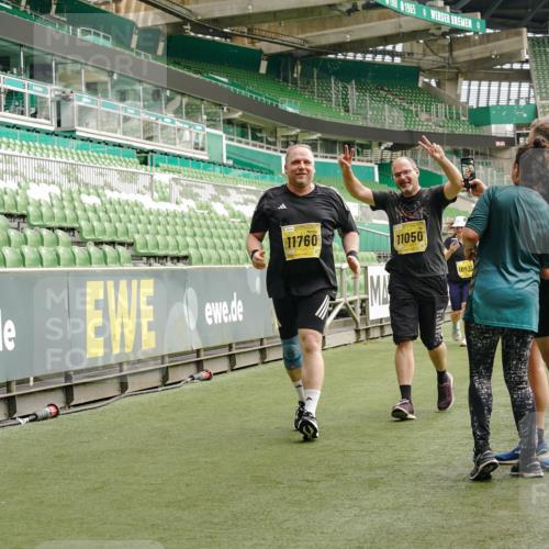 13.09.2026 - 21. swb-Marathon Bremen Michael Burmester http://msf.ph/oto/10425201 13.09.2026 10:47:45 Laufen im Stadion 10161, 10264, 10292, 10349, 10407, 10440, 10535, 10732, 10789, 10895, 10925, 10933, 10970, 11104, 11262, 11296, 11423, 11443, 11457, 11529, 11530, 11546, 11573, 11579, 11639, 11663, 11675, 11698, 12083, 12157, 12316, 12317, 12340, 12422, 12444, 12471, 12472, 12542, 12561, 10004, 10005, 10176, 10191, 10192, 10271, 10295, 10325, 10335, 10459, 10513, 10568, 10629, 10679, 10713, 10756, 10779, 10882, 10979, 10997, 10999, 11081, 11233, 11307, 11355 meine-sportfotos.de