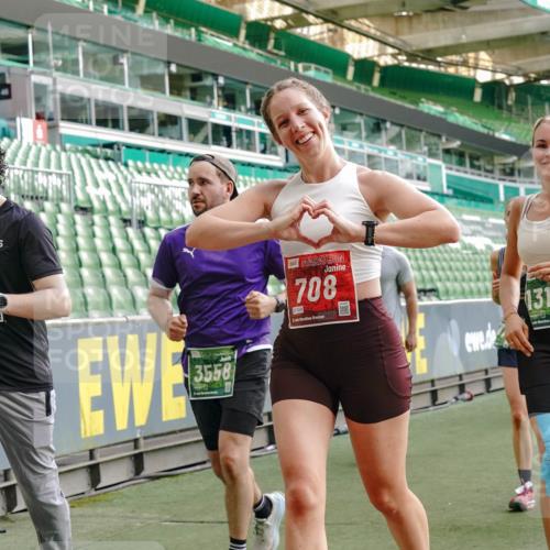 13.09.2026 - 21. swb-Marathon Bremen Michael Burmester http://msf.ph/oto/10425224 13.09.2026 13:24:27 Laufen im Stadion 137, 182, 213, 294, 324, 434, 505, 533, 548, 609, 708, 721, 723, 739, 743, 752, 892, 1273, 1331, 1463, 1471, 1491, 1504, 1515, 1597, 1598, 1746, 1830, 1944, 2095, 2211, 2252, 2267, 2271, 2286, 2312, 2323, 2354, 2433, 2445, 2465, 2475, 2483, 2495, 2497, 2503, 2506, 2554, 2571, 2644, 2768, 2776, 2833, 2896, 2936, 2968, 3005, 3142, 3211, 3252, 3282, 3288, 3289, 3292, 3298, 3306, 3312, 3347, 3364, 3381, 3390, 3395, 3423, 3447, 3559, 3727, 3770, 3819, 4231, 4466, 4467 meine-sportfotos.de
