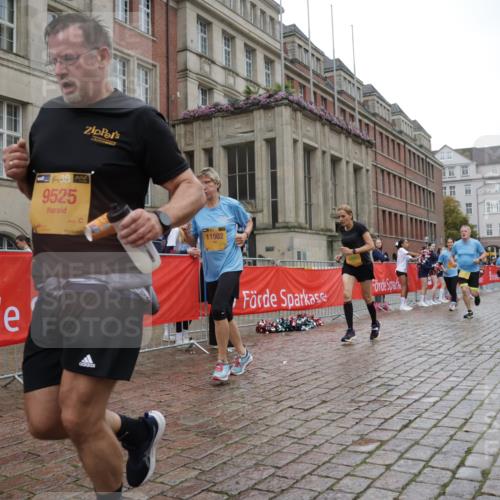 13.09.2026 - Kiel Lauf Yannick Fuchs http://msf.ph/oto/10425226 13.09.2026 11:01:53 Ziel 735, 2726, 2838, 2996, 3039, 4420, 5406, 5927, 6311, 6631, 6717, 7174, 7556, 8343, 8523, 8555, 9523, 10056, 10607, 11159, 11265, 11338, 11547, 12110, 12115, 955, 1018, 1347, 1425, 2424, 2616, 2722, 3039, 3224, 3554, 3626, 3662, 3982, 5451, 6619, 7191, 8307, 8576, 8724, 8934, 9134, 9525, 9695, 9869, 11056, 11465, 11474, 11502, 11505, 12010, 12283, 208, 540, 651, 709, 841, 845, 1651, 1660, 2451, 2778, 2902, 2958, 3942, 6998, 8218, 1744, 9525, 11056, 11502 meine-sportfotos.de
