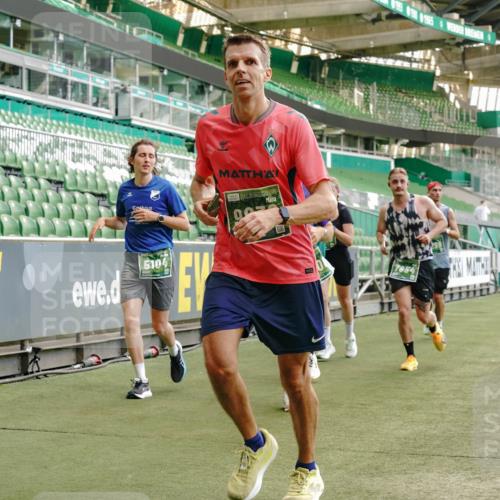 13.09.2026 - 21. swb-Marathon Bremen Michael Burmester http://msf.ph/oto/10425228 13.09.2026 13:01:35 Laufen im Stadion 150, 242, 282, 318, 440, 531, 651, 687, 722, 930, 946, 1006, 1067, 1163, 1250, 1436, 1448, 1582, 1650, 1861, 1896, 1963, 2033, 2047, 2062, 2292, 2293, 2306, 2322, 2345, 2370, 2378, 2409, 2427, 2485, 2490, 2491, 2560, 2561, 2627, 2638, 2658, 2666, 2700, 2708, 2781, 2906, 2967, 2987, 3013, 3044, 3145, 3163, 3164, 3168, 3173, 3187, 3248, 3294, 3334, 3354, 3372, 3374, 3375, 3385, 3392, 3480, 3524, 3526, 3527, 3642, 3667, 3729, 3774, 3806, 3856, 4000 meine-sportfotos.de