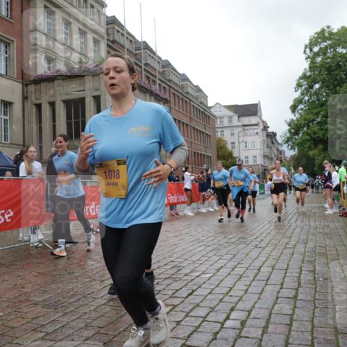 13.09.2026 - Kiel Lauf Yannick Fuchs http://msf.ph/oto/10425260 13.09.2026 11:01:57 Ziel 735, 1651, 1660, 2451, 2726, 2902, 2958, 2996, 4420, 5465, 6311, 6407, 6408, 7556, 8343, 8523, 8974, 9523, 9856, 10056, 10607, 11159, 11265, 11338, 11547, 12110, 955, 1018, 1347, 1425, 2424, 2616, 2722, 2838, 3039, 3224, 3554, 3626, 3662, 3982, 5406, 5927, 6619, 6631, 6717, 7174, 7191, 8307, 8555, 8576, 8724, 8934, 9134, 9695, 9869, 11465, 11474, 11505, 11547, 12283, 208, 540, 651, 709, 841, 845, 2778, 2895, 3443, 3942, 6998, 7005, 8218, 9732, 1744, 9525, 11056, 11502 meine-sportfotos.de