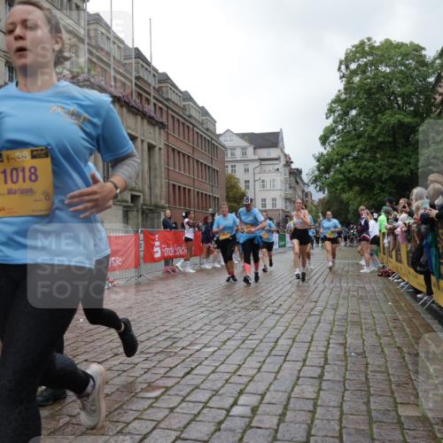 13.09.2026 - Kiel Lauf Yannick Fuchs http://msf.ph/oto/10425261 13.09.2026 11:01:57 Ziel 735, 1651, 1660, 2451, 2726, 2902, 2958, 2996, 4420, 5465, 6311, 6407, 6408, 7556, 8343, 8523, 8974, 9523, 9856, 10056, 10607, 11159, 11265, 11338, 11547, 12110, 955, 1018, 1347, 1425, 2424, 2616, 2722, 2838, 3039, 3224, 3554, 3626, 3662, 3982, 5406, 5927, 6619, 6631, 6717, 7174, 7191, 8307, 8555, 8576, 8724, 8934, 9134, 9695, 9869, 11465, 11474, 11505, 11547, 12283, 208, 540, 651, 709, 841, 845, 2778, 2895, 3443, 3942, 6998, 7005, 8218, 9732, 1744, 9525, 11056, 11502 meine-sportfotos.de