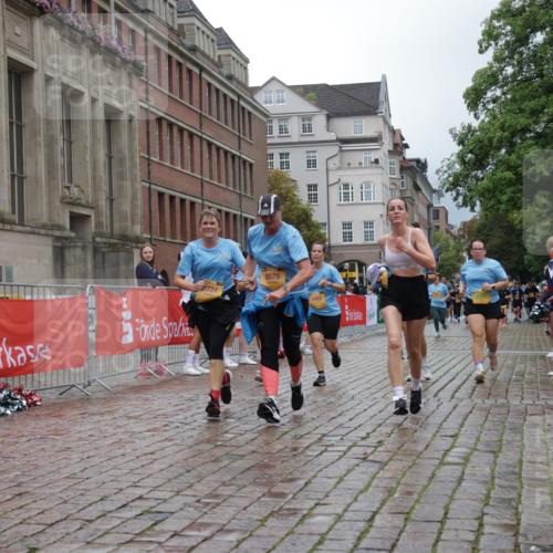 13.09.2026 - Kiel Lauf Yannick Fuchs http://msf.ph/oto/10425266 13.09.2026 11:01:58 Ziel 540, 651, 735, 1651, 1660, 2451, 2726, 2902, 2958, 2996, 3977, 4420, 5465, 6311, 6407, 6408, 7556, 8343, 8523, 8974, 9523, 9856, 10056, 10607, 11159, 11265, 11338, 12110, 955, 1018, 1347, 1425, 2424, 2616, 2722, 2838, 3039, 3224, 3554, 3626, 3662, 3982, 5406, 5927, 6619, 6631, 6717, 7174, 8307, 8555, 8576, 8724, 8934, 9134, 9695, 9869, 10607, 11465, 11474, 11547, 12283, 208, 709, 841, 845, 2322, 2778, 2895, 3443, 3942, 6998, 7005, 8218, 9732, 1744, 9525, 11056, 11502 meine-sportfotos.de