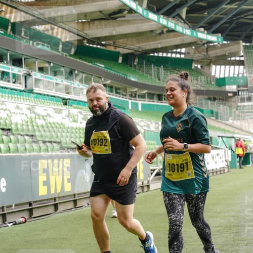 13.09.2026 - 21. swb-Marathon Bremen Michael Burmester http://msf.ph/oto/10425296 13.09.2026 10:47:49 Laufen im Stadion 10161, 10264, 10292, 10349, 10407, 10440, 10535, 10732, 10789, 10895, 10925, 10933, 10970, 11104, 11262, 11296, 11423, 11443, 11457, 11529, 11530, 11546, 11573, 11579, 11639, 11663, 11698, 12083, 12157, 12316, 12317, 12340, 12422, 12444, 12471, 12472, 12542, 12561, 10004, 10005, 10176, 10191, 10192, 10194, 10271, 10295, 10325, 10335, 10344, 10459, 10513, 10568, 10629, 10679, 10713, 10756, 10779, 10882, 10979, 10997, 10999, 11081, 11233, 11307, 11355 meine-sportfotos.de