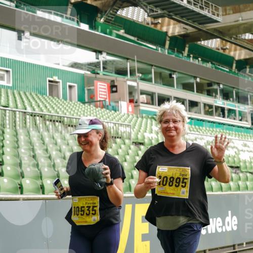 13.09.2026 - 21. swb-Marathon Bremen Michael Burmester http://msf.ph/oto/10425381 13.09.2026 10:47:53 Laufen im Stadion 10161, 10264, 10292, 10349, 10407, 10440, 10535, 10732, 10789, 10895, 10925, 10933, 10970, 11104, 11262, 11423, 11443, 11457, 11530, 11573, 11579, 11639, 11663, 11698, 12083, 12157, 12316, 12317, 12340, 12422, 12444, 12471, 12472, 12542, 12561, 10004, 10005, 10176, 10191, 10192, 10194, 10271, 10295, 10325, 10335, 10344, 10459, 10513, 10568, 10600, 10629, 10679, 10713, 10756, 10779, 10882, 10979, 10997, 10999, 11081, 11233, 11307, 11355, 12089 meine-sportfotos.de