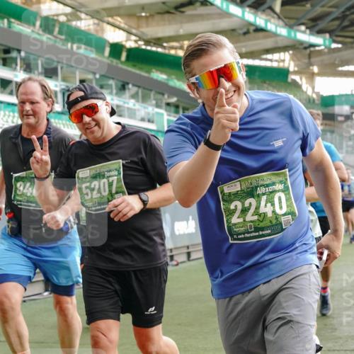 13.09.2026 - 21. swb-Marathon Bremen Michael Burmester http://msf.ph/oto/10425391 13.09.2026 13:24:34 Laufen im Stadion 137, 182, 213, 294, 324, 434, 505, 533, 548, 708, 721, 723, 739, 743, 752, 815, 818, 1273, 1463, 1471, 1491, 1504, 1515, 1561, 1597, 1598, 1830, 1944, 2059, 2095, 2211, 2252, 2267, 2271, 2286, 2312, 2323, 2354, 2445, 2465, 2483, 2495, 2497, 2503, 2506, 2554, 2571, 2644, 2752, 2768, 2776, 2833, 2896, 2936, 2968, 3005, 3142, 3211, 3259, 3282, 3288, 3289, 3292, 3298, 3306, 3312, 3329, 3364, 3381, 3390, 3395, 3423, 3447, 3727, 3770, 3819, 4466, 4467 meine-sportfotos.de