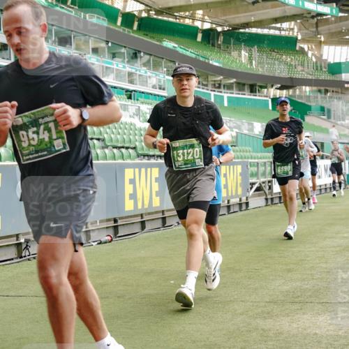 13.09.2026 - 21. swb-Marathon Bremen Michael Burmester http://msf.ph/oto/10425419 13.09.2026 13:01:44 Laufen im Stadion 150, 242, 282, 318, 440, 531, 687, 722, 930, 936, 946, 1006, 1067, 1163, 1250, 1436, 1448, 1582, 1650, 1896, 2033, 2047, 2062, 2292, 2322, 2345, 2370, 2378, 2409, 2427, 2485, 2490, 2491, 2560, 2561, 2627, 2638, 2658, 2666, 2668, 2700, 2708, 2781, 2906, 2967, 2987, 3013, 3044, 3145, 3163, 3164, 3168, 3173, 3187, 3248, 3294, 3334, 3372, 3374, 3375, 3385, 3392, 3524, 3526, 3527, 3603, 3642, 3667, 3721, 3774, 3806, 3852, 3856, 4000, 4506 meine-sportfotos.de