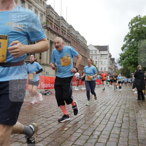 13.09.2026 - Kiel Lauf Yannick Fuchs http://msf.ph/oto/10425421 13.09.2026 11:02:19 Ziel 484, 649, 2322, 2895, 3102, 3443, 6998, 7005, 8218, 8517, 9732, 9738, 10020, 11135, 11256, 11261, 11301, 11546, 12085, 12578, 12640, 12697, 208, 540, 651, 709, 735, 841, 845, 1651, 1660, 2451, 2726, 2778, 2838, 2902, 2958, 2996, 3942, 3977, 4420, 4848, 5406, 5465, 5927, 6311, 6332, 6407, 6408, 6631, 6717, 7174, 7244, 7556, 8343, 8523, 8555, 8793, 8974, 9448, 9523, 9856, 10056, 10531, 10607, 11159, 11265, 11338, 11466, 11547, 935 meine-sportfotos.de
