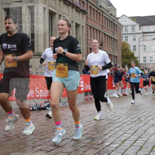 13.09.2026 - Kiel Lauf Yannick Fuchs http://msf.ph/oto/10425470 13.09.2026 11:02:26 Ziel 484, 649, 935, 1693, 2299, 2322, 3102, 3414, 6878, 7389, 8036, 8517, 11135, 11256, 11261, 11301, 11384, 11942, 12085, 12640, 12697, 208, 540, 651, 709, 841, 845, 1651, 1660, 2451, 2726, 2778, 2895, 2902, 2958, 2996, 3102, 3443, 3942, 3977, 4420, 4848, 5465, 6311, 6332, 6407, 6408, 6998, 7005, 7244, 7556, 8218, 8343, 8523, 8793, 8974, 9448, 9523, 9732, 9738, 9856, 10020, 10056, 10531, 11159, 11265, 11338, 11466, 11546, 12578, 415, 1298, 3947, 4562, 4648, 4984 meine-sportfotos.de