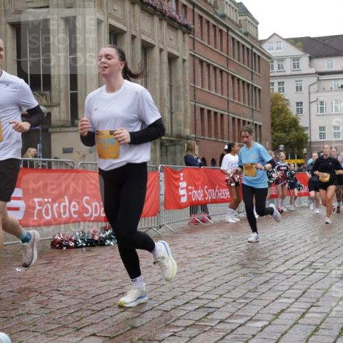 13.09.2026 - Kiel Lauf Yannick Fuchs http://msf.ph/oto/10425477 13.09.2026 11:02:27 Ziel 484, 649, 935, 1693, 2299, 2322, 3414, 3670, 6375, 6878, 7389, 8036, 8517, 9745, 11135, 11256, 11261, 11301, 11384, 11942, 12085, 12640, 12697, 208, 540, 651, 709, 841, 845, 1651, 1660, 2451, 2726, 2778, 2895, 2902, 2958, 2996, 3102, 3443, 3942, 3977, 4420, 4848, 5465, 6311, 6332, 6407, 6408, 6998, 7005, 7244, 7556, 8218, 8343, 8523, 8793, 8974, 9448, 9523, 9732, 9738, 9856, 10020, 10056, 10531, 11159, 11265, 11338, 11466, 11546, 12578, 415, 1298, 3947, 4562, 4648, 4984 meine-sportfotos.de