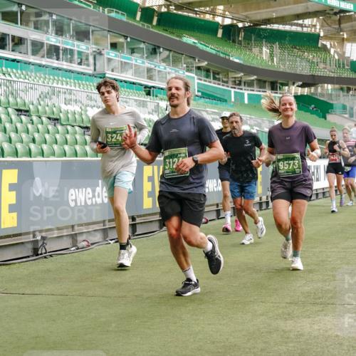 13.09.2026 - 21. swb-Marathon Bremen Michael Burmester http://msf.ph/oto/10425479 13.09.2026 13:01:48 Laufen im Stadion 150, 242, 282, 318, 440, 531, 687, 722, 930, 936, 946, 1006, 1067, 1163, 1250, 1436, 1448, 1582, 1896, 2033, 2047, 2062, 2292, 2345, 2370, 2378, 2409, 2427, 2485, 2490, 2491, 2560, 2561, 2627, 2638, 2658, 2666, 2668, 2700, 2708, 2781, 2906, 2967, 2987, 3013, 3044, 3163, 3164, 3168, 3173, 3187, 3248, 3294, 3334, 3372, 3374, 3375, 3385, 3392, 3524, 3526, 3527, 3603, 3642, 3667, 3721, 3774, 3806, 3852, 3856, 3893, 4000, 4506, 4558 meine-sportfotos.de