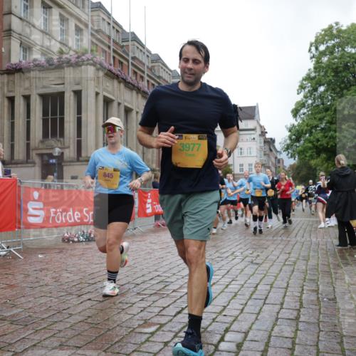 13.09.2026 - Kiel Lauf Yannick Fuchs http://msf.ph/oto/10425549 13.09.2026 11:02:37 Ziel 935, 2299, 3207, 3670, 3947, 3968, 4562, 4648, 4984, 4986, 5479, 6375, 6878, 7389, 8036, 8914, 9745, 10648, 11384, 11942, 208, 484, 540, 649, 651, 709, 841, 845, 1651, 1693, 2322, 2778, 2895, 3102, 3414, 3443, 3942, 3977, 4848, 6332, 6998, 7005, 7244, 8218, 8517, 8793, 8974, 9448, 9732, 9738, 10020, 10531, 11135, 11256, 11261, 11301, 11466, 11546, 12085, 12578, 12640, 12697, 415, 1095, 1298, 2055, 5712, 6071, 6483, 6934, 9108, 10165 meine-sportfotos.de