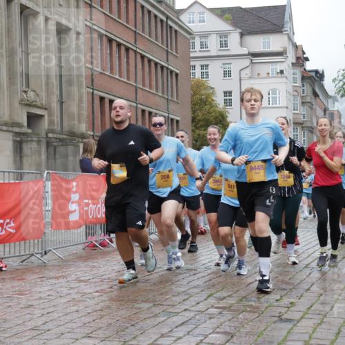 13.09.2026 - Kiel Lauf Yannick Fuchs http://msf.ph/oto/10425557 13.09.2026 11:02:39 Ziel 415, 935, 1298, 2299, 3207, 3670, 3947, 3968, 4562, 4648, 4984, 4986, 5479, 6375, 6878, 7389, 8914, 9745, 10648, 11064, 11384, 11942, 208, 484, 649, 709, 841, 845, 1693, 2299, 2322, 2778, 2895, 3102, 3414, 3443, 3942, 4848, 6332, 6998, 7005, 7244, 8036, 8218, 8517, 8793, 9448, 9732, 9738, 10020, 10531, 11135, 11256, 11261, 11301, 11466, 11546, 11942, 12085, 12578, 12640, 12697, 1095, 2055, 2796, 3513, 4781, 5046, 5712, 6071, 6483, 6934, 9108, 10165 meine-sportfotos.de