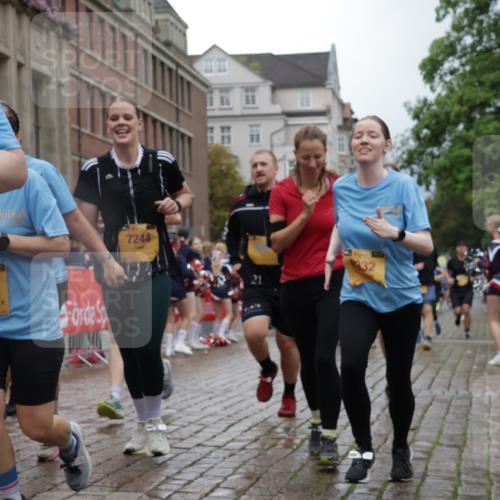 13.09.2026 - Kiel Lauf Yannick Fuchs http://msf.ph/oto/10425569 13.09.2026 11:02:40 Ziel 415, 935, 1298, 3207, 3670, 3947, 3968, 4562, 4648, 4984, 4986, 5479, 6375, 6878, 7389, 8914, 9745, 10648, 11064, 11384, 208, 484, 649, 841, 935, 1693, 2299, 2322, 2778, 2895, 3102, 3414, 3443, 3942, 4848, 6332, 6878, 6998, 7005, 7244, 8036, 8218, 8517, 8793, 9448, 9732, 9738, 10020, 10531, 11135, 11256, 11261, 11301, 11466, 11546, 11942, 12085, 12578, 12640, 12697, 1095, 2055, 2796, 3513, 4478, 4781, 5046, 5712, 6071, 6483, 6934, 9108, 10165 meine-sportfotos.de