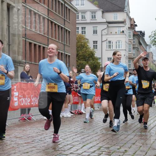 13.09.2026 - Kiel Lauf Yannick Fuchs http://msf.ph/oto/10425604 13.09.2026 11:02:44 Ziel 415, 1298, 3207, 3947, 3968, 4562, 4648, 4984, 4986, 5479, 6548, 8914, 10648, 11064, 11717, 484, 649, 935, 1693, 2299, 2322, 2895, 3102, 3414, 3443, 3670, 3968, 6375, 6878, 6998, 7005, 7389, 8036, 8218, 8517, 9732, 9738, 9745, 10020, 11135, 11256, 11261, 11301, 11384, 11546, 11942, 12085, 12578, 12640, 12697, 1095, 1635, 2055, 2796, 3513, 3912, 4478, 4781, 5046, 5712, 6071, 6483, 6768, 6934, 9070, 9108, 9663, 10165 meine-sportfotos.de
