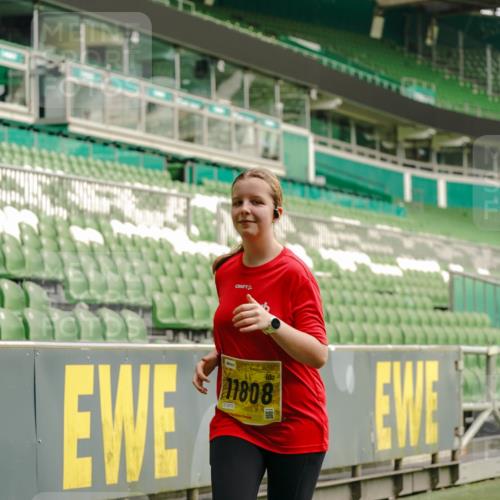 13.09.2026 - 21. swb-Marathon Bremen Michael Burmester http://msf.ph/oto/10425619 13.09.2026 10:48:12 Laufen im Stadion 10264, 10292, 10349, 10407, 10440, 10732, 10789, 10925, 10933, 11104, 11262, 11423, 11443, 11541, 11573, 11579, 11639, 11663, 11698, 11980, 12083, 12157, 12340, 12444, 12471, 12472, 12542, 12561, 10137, 10176, 10191, 10192, 10194, 10202, 10242, 10295, 10325, 10335, 10344, 10430, 10459, 10513, 10524, 10568, 10600, 10629, 10651, 10679, 10713, 10756, 10779, 10882, 10979, 10997, 10999, 11081, 11200, 11233, 11307, 11355, 12089, 12153 meine-sportfotos.de
