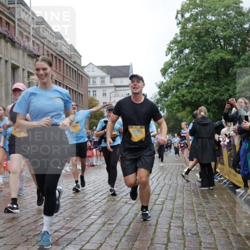 13.09.2026 - Kiel Lauf Yannick Fuchs http://msf.ph/oto/10425626 13.09.2026 11:02:47 Ziel 415, 1298, 2055, 3207, 3947, 4562, 4648, 4984, 4986, 5479, 5712, 6071, 6483, 6548, 6969, 6974, 7968, 8084, 8914, 10648, 11064, 11717, 484, 649, 935, 1693, 2299, 2322, 2895, 3102, 3207, 3414, 3443, 3670, 3968, 6375, 6878, 6998, 7005, 7389, 8036, 8218, 8517, 9732, 9738, 9745, 10020, 11135, 11256, 11261, 11301, 11384, 11546, 11942, 12085, 12578, 12640, 12697, 1095, 1635, 2796, 3513, 3635, 3912, 4478, 4781, 5046, 5998, 6768, 6934, 8782, 9070, 9108, 9202, 9663, 10165, 12550 meine-sportfotos.de