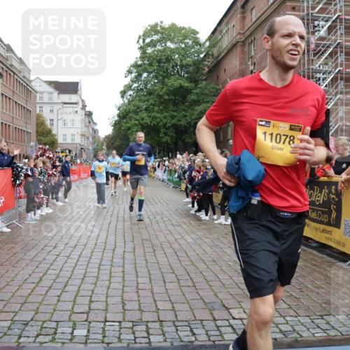 13.09.2026 - Kiel Lauf Yannick Fuchs http://msf.ph/oto/10425627 13.09.2026 09:46:12 Ziel 442, 2482, 3052, 3954, 4918, 5855, 5955, 6732, 7015, 7308, 8125, 10203, 10685, 10898, 11076, 11078, 557, 1415, 1418, 2127, 2788, 3025, 3142, 3301, 3974, 4413, 4569, 4909, 4910, 5234, 5511, 5757, 5829, 7202, 7349, 7572, 7911, 7924, 8244, 8611, 8859, 9841, 10036, 10142, 10392, 10445, 10719, 12374, 12841, 167, 181, 3361, 6355, 6577, 6857, 7439, 9832, 10117, 10913, 10946, 11316, 11859, 11861, 12173, 12495, 12621, 1023, 1579, 6038, 8126 meine-sportfotos.de
