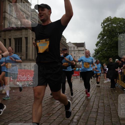 13.09.2026 - Kiel Lauf Yannick Fuchs http://msf.ph/oto/10425635 13.09.2026 11:02:48 Ziel 415, 1298, 2055, 3947, 4562, 4648, 4984, 4986, 5479, 5712, 6071, 6483, 6548, 6969, 6974, 7968, 8084, 8914, 10648, 11064, 11717, 484, 649, 935, 1693, 2299, 2322, 2895, 3102, 3207, 3414, 3443, 3670, 3968, 6375, 6878, 7005, 7389, 8036, 8218, 8517, 9732, 9738, 9745, 10020, 11135, 11256, 11261, 11301, 11384, 11942, 12085, 12578, 12640, 12697, 986, 1095, 1635, 2796, 3513, 3621, 3635, 3912, 4478, 4781, 5046, 5998, 6768, 6934, 8782, 9070, 9108, 9202, 9663, 10165, 12550 meine-sportfotos.de