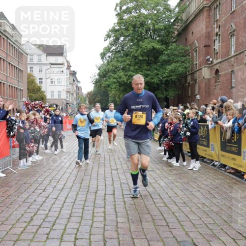 13.09.2026 - Kiel Lauf Yannick Fuchs http://msf.ph/oto/10425644 13.09.2026 09:46:13 Ziel 442, 2482, 3052, 3954, 4918, 5855, 5955, 6732, 7015, 7308, 8125, 10117, 10203, 10685, 10898, 11076, 11078, 557, 1415, 1418, 2127, 2788, 3025, 3142, 3301, 3974, 4413, 4569, 4909, 4910, 5234, 5511, 5757, 5829, 7202, 7349, 7572, 7911, 7924, 8244, 8611, 8859, 9841, 10036, 10142, 10392, 10445, 10719, 12374, 12841, 167, 181, 3361, 6355, 6577, 6857, 7439, 9832, 10177, 10913, 10946, 11316, 11859, 11861, 12173, 12495, 12621, 1023, 1579, 3025, 6038, 8126 meine-sportfotos.de