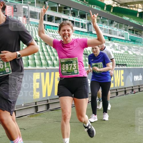 13.09.2026 - 21. swb-Marathon Bremen Michael Burmester http://msf.ph/oto/10425662 13.09.2026 13:24:45 Laufen im Stadion 137, 182, 213, 294, 324, 434, 505, 543, 548, 721, 723, 739, 743, 752, 815, 818, 966, 1273, 1410, 1463, 1471, 1491, 1504, 1515, 1561, 1597, 1598, 1830, 1944, 1953, 2059, 2095, 2211, 2252, 2267, 2271, 2286, 2312, 2323, 2354, 2445, 2465, 2483, 2495, 2497, 2503, 2506, 2554, 2571, 2591, 2644, 2752, 2768, 2776, 2833, 2878, 2896, 2936, 2968, 2981, 3005, 3142, 3211, 3259, 3282, 3288, 3289, 3292, 3298, 3306, 3312, 3329, 3364, 3381, 3390, 3395, 3447, 3770, 3819, 4466 meine-sportfotos.de