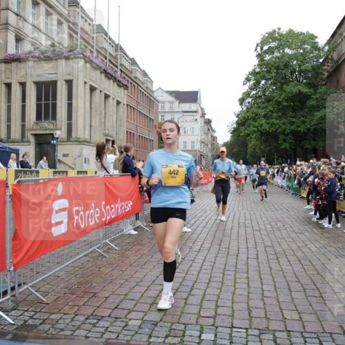 13.09.2026 - Kiel Lauf Yannick Fuchs http://msf.ph/oto/10425732 13.09.2026 09:46:18 Ziel 167, 181, 442, 3052, 3954, 5855, 5955, 6857, 7015, 7308, 8125, 10117, 10913, 11076, 11078, 11316, 12495, 12621, 557, 1415, 1418, 2127, 2482, 2788, 3142, 3301, 3974, 4413, 4569, 4909, 4910, 4918, 5234, 5511, 5757, 5829, 6732, 7202, 7572, 7911, 7924, 8244, 8611, 8859, 9841, 10036, 10203, 10392, 10685, 10719, 10898, 12374, 12841, 288, 3033, 3035, 3361, 6355, 6577, 7439, 7675, 7754, 8929, 9832, 10177, 10946, 11859, 11861, 12173, 12552, 2788, 3025, 3974, 8126 meine-sportfotos.de