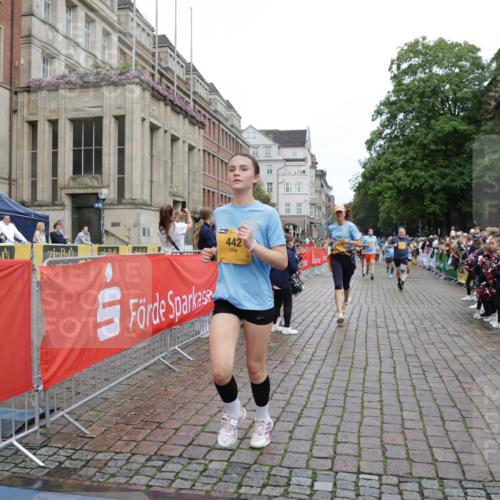 13.09.2026 - Kiel Lauf Yannick Fuchs http://msf.ph/oto/10425734 13.09.2026 09:46:19 Ziel 167, 181, 442, 3052, 3954, 5855, 5955, 6857, 7015, 7308, 8125, 10117, 10913, 11076, 11078, 11316, 12495, 12621, 557, 1415, 1418, 2127, 2482, 2788, 3142, 3301, 3974, 4413, 4569, 4909, 4910, 4918, 5234, 5511, 5757, 5829, 6732, 7015, 7202, 7572, 7911, 7924, 8244, 8611, 8859, 9841, 10036, 10203, 10392, 10685, 10719, 10898, 11076, 11078, 12374, 12841, 288, 3033, 3035, 3361, 6355, 6577, 7439, 7675, 7754, 8929, 9832, 10177, 10946, 11859, 11861, 12173, 12552, 2788, 3025, 3974 meine-sportfotos.de