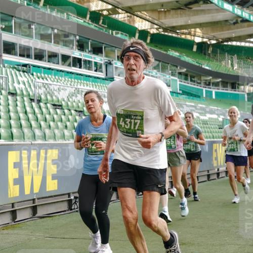 13.09.2026 - 21. swb-Marathon Bremen Michael Burmester http://msf.ph/oto/10425754 13.09.2026 13:24:47 Laufen im Stadion 137, 182, 213, 294, 324, 434, 505, 543, 548, 721, 723, 739, 743, 752, 815, 818, 966, 1273, 1410, 1463, 1471, 1491, 1504, 1515, 1561, 1597, 1598, 1830, 1944, 1953, 2058, 2059, 2095, 2211, 2252, 2267, 2271, 2286, 2308, 2312, 2323, 2354, 2445, 2465, 2483, 2495, 2497, 2503, 2506, 2554, 2571, 2591, 2644, 2752, 2768, 2776, 2833, 2878, 2896, 2936, 2968, 2981, 3005, 3142, 3211, 3259, 3282, 3288, 3289, 3292, 3298, 3306, 3312, 3329, 3364, 3381, 3390, 3395, 3447, 3770, 4466 meine-sportfotos.de