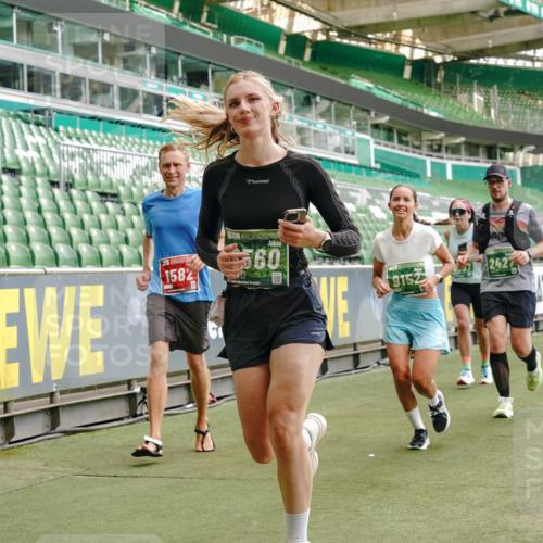 13.09.2026 - 21. swb-Marathon Bremen Michael Burmester http://msf.ph/oto/10425760 13.09.2026 13:01:56 Laufen im Stadion 150, 242, 282, 318, 440, 531, 687, 722, 930, 936, 946, 1006, 1067, 1163, 1250, 1436, 1448, 1582, 1896, 2033, 2047, 2062, 2292, 2345, 2364, 2370, 2378, 2409, 2427, 2485, 2490, 2491, 2560, 2561, 2627, 2638, 2658, 2666, 2668, 2708, 2781, 2967, 2987, 3013, 3044, 3163, 3164, 3173, 3187, 3248, 3258, 3294, 3334, 3372, 3374, 3375, 3385, 3392, 3524, 3526, 3527, 3603, 3642, 3667, 3721, 3774, 3806, 3852, 3856, 3893, 4000, 4506, 4558 meine-sportfotos.de