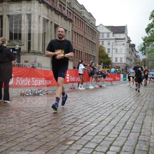 13.09.2026 - Kiel Lauf Yannick Fuchs http://msf.ph/oto/10425782 13.09.2026 11:03:07 Ziel 986, 1635, 2796, 2975, 3513, 3621, 3635, 3912, 4478, 4757, 4781, 5046, 5998, 6669, 6768, 8782, 9063, 9070, 9202, 9663, 9819, 10664, 10999, 11736, 11846, 12550, 415, 1095, 1298, 2055, 3207, 3670, 3947, 3968, 4562, 4648, 4984, 4986, 5479, 5712, 6071, 6375, 6483, 6548, 6934, 6969, 6974, 7968, 8084, 8914, 9108, 9745, 10165, 10648, 11064, 11255, 11717, 697, 1923, 2254, 2846, 2878, 4074, 4658, 4854, 5893, 6224, 6319, 7282, 7656, 8130, 8136, 8204, 3670 meine-sportfotos.de