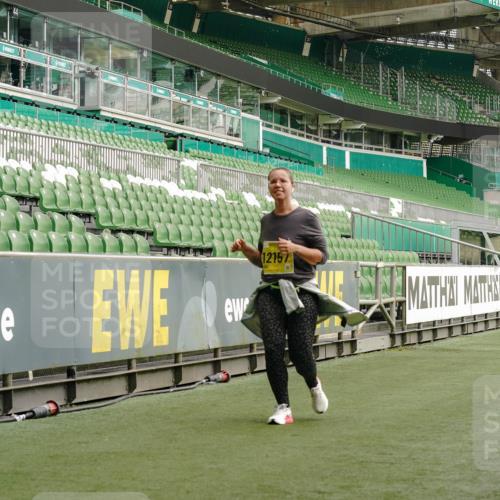 13.09.2026 - 21. swb-Marathon Bremen Michael Burmester http://msf.ph/oto/10425808 13.09.2026 10:48:28 Laufen im Stadion 10264, 10292, 10349, 10407, 10413, 10440, 10732, 10754, 10789, 10925, 11104, 11254, 11262, 11423, 11443, 11541, 11663, 11698, 11851, 11942, 11980, 12083, 12157, 12340, 12444, 12471, 12472, 12542, 12561, 10137, 10176, 10191, 10192, 10194, 10202, 10242, 10295, 10344, 10430, 10472, 10524, 10568, 10600, 10629, 10651, 10679, 10713, 10756, 10779, 10882, 10979, 10997, 10999, 11081, 11200, 11233, 11307, 11309, 11355, 11367, 11709, 12089, 12153, 12177, 12178 meine-sportfotos.de