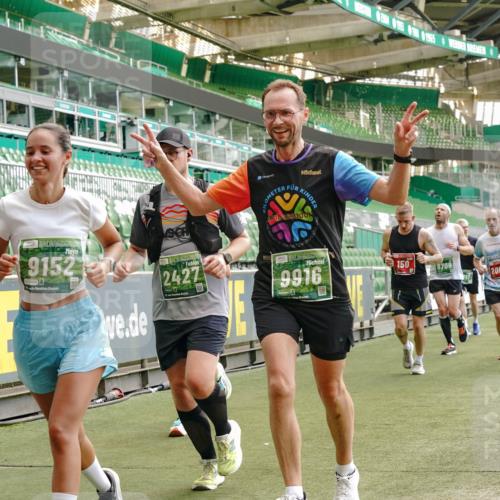 13.09.2026 - 21. swb-Marathon Bremen Michael Burmester http://msf.ph/oto/10425809 13.09.2026 13:01:58 Laufen im Stadion 150, 242, 282, 318, 440, 531, 687, 722, 930, 936, 946, 1006, 1067, 1163, 1250, 1436, 1448, 1582, 1896, 2033, 2047, 2062, 2276, 2292, 2345, 2364, 2370, 2378, 2409, 2427, 2485, 2490, 2491, 2560, 2561, 2627, 2638, 2658, 2666, 2668, 2708, 2781, 2967, 2987, 3013, 3044, 3163, 3164, 3173, 3187, 3248, 3258, 3294, 3334, 3372, 3374, 3375, 3385, 3392, 3496, 3524, 3526, 3527, 3576, 3603, 3642, 3667, 3721, 3774, 3806, 3852, 3893, 4000, 4506, 4558 meine-sportfotos.de