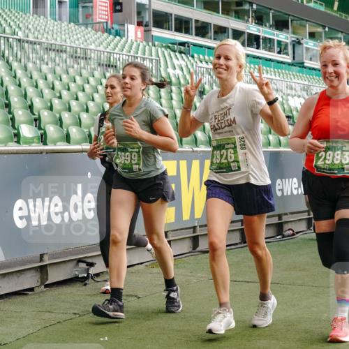 13.09.2026 - 21. swb-Marathon Bremen Michael Burmester http://msf.ph/oto/10425839 13.09.2026 13:24:50 Laufen im Stadion 137, 182, 213, 294, 324, 434, 505, 543, 548, 721, 723, 739, 743, 752, 815, 818, 966, 1273, 1410, 1459, 1463, 1471, 1491, 1504, 1515, 1561, 1597, 1598, 1830, 1944, 1953, 2058, 2059, 2095, 2211, 2252, 2267, 2271, 2286, 2308, 2312, 2323, 2354, 2445, 2465, 2483, 2495, 2497, 2503, 2506, 2554, 2571, 2591, 2644, 2752, 2762, 2768, 2776, 2833, 2878, 2896, 2936, 2968, 2981, 3005, 3142, 3211, 3259, 3282, 3288, 3289, 3292, 3298, 3306, 3312, 3329, 3364, 3381, 3390, 3395, 3770, 4466 meine-sportfotos.de