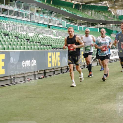 13.09.2026 - 21. swb-Marathon Bremen Michael Burmester http://msf.ph/oto/10425852 13.09.2026 13:01:59 Laufen im Stadion 150, 242, 282, 318, 440, 531, 687, 722, 930, 936, 946, 1006, 1067, 1163, 1250, 1436, 1448, 1582, 1896, 2033, 2047, 2062, 2276, 2292, 2345, 2364, 2370, 2378, 2409, 2427, 2485, 2490, 2491, 2560, 2561, 2627, 2638, 2658, 2666, 2668, 2708, 2779, 2781, 2967, 2987, 3013, 3044, 3114, 3163, 3164, 3173, 3187, 3248, 3258, 3294, 3334, 3372, 3374, 3375, 3385, 3392, 3496, 3524, 3526, 3527, 3576, 3603, 3642, 3667, 3721, 3774, 3806, 3852, 3893, 4000, 4506, 4558 meine-sportfotos.de