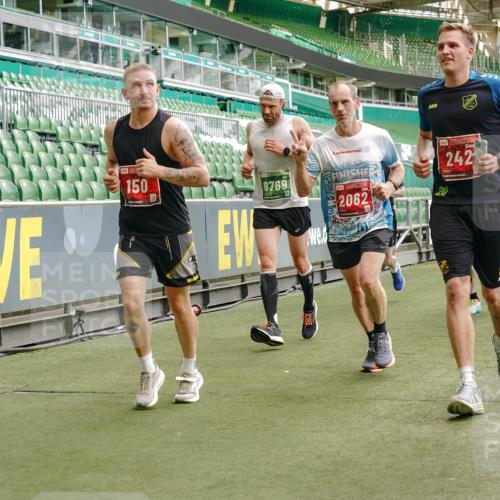 13.09.2026 - 21. swb-Marathon Bremen Michael Burmester http://msf.ph/oto/10425876 13.09.2026 13:02:01 Laufen im Stadion 150, 242, 282, 318, 440, 531, 687, 722, 930, 936, 946, 1006, 1067, 1163, 1250, 1436, 1448, 1582, 1896, 2033, 2047, 2062, 2276, 2292, 2345, 2364, 2370, 2378, 2409, 2427, 2485, 2490, 2491, 2560, 2561, 2627, 2638, 2658, 2666, 2668, 2708, 2779, 2781, 2967, 2987, 3013, 3044, 3114, 3163, 3164, 3173, 3187, 3248, 3258, 3294, 3334, 3372, 3374, 3375, 3385, 3392, 3496, 3524, 3526, 3527, 3576, 3603, 3642, 3667, 3721, 3806, 3852, 3893, 4000, 4506, 4558 meine-sportfotos.de