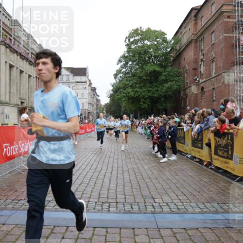 13.09.2026 - Kiel Lauf Yannick Fuchs http://msf.ph/oto/10425881 13.09.2026 09:46:26 Ziel 167, 181, 442, 3361, 6577, 6857, 9832, 10117, 10913, 11316, 11859, 11861, 12173, 12495, 12621, 442, 557, 1415, 1418, 2127, 2482, 3052, 3142, 3301, 3954, 4909, 4910, 4918, 5234, 5757, 5829, 5855, 5955, 6732, 7015, 7308, 7911, 7924, 8125, 8244, 8611, 8859, 10203, 10685, 10719, 10898, 11076, 11078, 12374, 12841, 288, 2527, 3033, 3035, 4906, 6048, 6355, 7190, 7213, 7439, 7675, 7754, 8409, 8887, 8929, 8994, 10177, 10946, 12552, 557, 1418, 2127, 2788, 3142, 3301, 3974, 5757 meine-sportfotos.de