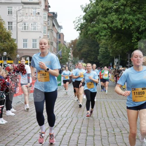 13.09.2026 - Kiel Lauf Yannick Fuchs http://msf.ph/oto/10425900 13.09.2026 09:46:28 Ziel 167, 181, 3361, 6355, 6577, 6857, 7439, 9832, 10117, 10177, 10913, 10946, 11316, 11859, 11861, 12173, 12495, 12621, 442, 1415, 1418, 2482, 3052, 3301, 3954, 4909, 4910, 4918, 5234, 5829, 5855, 5955, 6732, 7015, 7308, 7911, 7924, 8125, 8244, 8611, 8859, 10117, 10203, 10685, 10719, 10898, 11076, 11078, 12841, 288, 2527, 3033, 3035, 3808, 4906, 6048, 7190, 7213, 7446, 7675, 7754, 8409, 8887, 8929, 8994, 12552, 12725, 557, 1418, 2127, 3142, 3301, 5757, 5829, 7911 meine-sportfotos.de