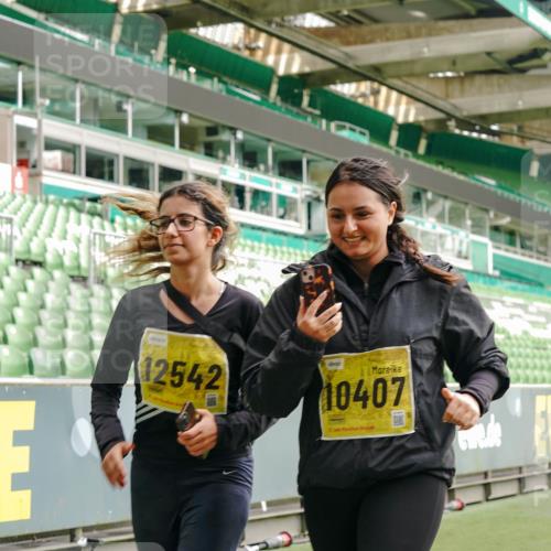 13.09.2026 - 21. swb-Marathon Bremen Michael Burmester http://msf.ph/oto/10425928 13.09.2026 10:48:35 Laufen im Stadion 10264, 10292, 10407, 10413, 10440, 10732, 10754, 10789, 10925, 11104, 11254, 11262, 11423, 11443, 11541, 11663, 11698, 11851, 11942, 11980, 12083, 12157, 12340, 12444, 12471, 12472, 12542, 12561, 10137, 10176, 10191, 10192, 10194, 10202, 10242, 10295, 10344, 10430, 10472, 10524, 10568, 10600, 10629, 10651, 10679, 10713, 10779, 10979, 10999, 11081, 11181, 11200, 11233, 11307, 11309, 11355, 11367, 11709, 11821, 12089, 12153, 12177, 12178 meine-sportfotos.de
