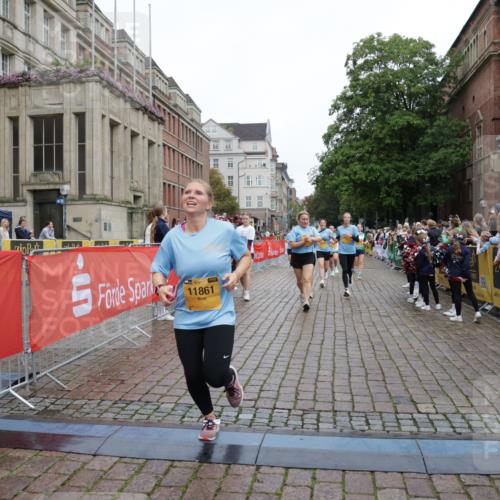 13.09.2026 - Kiel Lauf Yannick Fuchs http://msf.ph/oto/10425959 13.09.2026 09:46:31 Ziel 167, 181, 288, 3361, 6355, 6577, 6857, 7439, 9832, 10177, 10913, 10946, 11859, 11861, 12173, 12495, 12552, 12621, 442, 1415, 2482, 3052, 3954, 4909, 4910, 4918, 5234, 5855, 5955, 6732, 7015, 7308, 7911, 7924, 8125, 8244, 8611, 8859, 10117, 10203, 10685, 10719, 10898, 11076, 11078, 11316, 12495, 2527, 3033, 3035, 3808, 4087, 4906, 6048, 6638, 7190, 7213, 7446, 7675, 7754, 7921, 8409, 8887, 8929, 8994, 10322, 12725, 557, 1418, 2127, 3142, 3301, 5757, 5829, 7911, 7924 meine-sportfotos.de